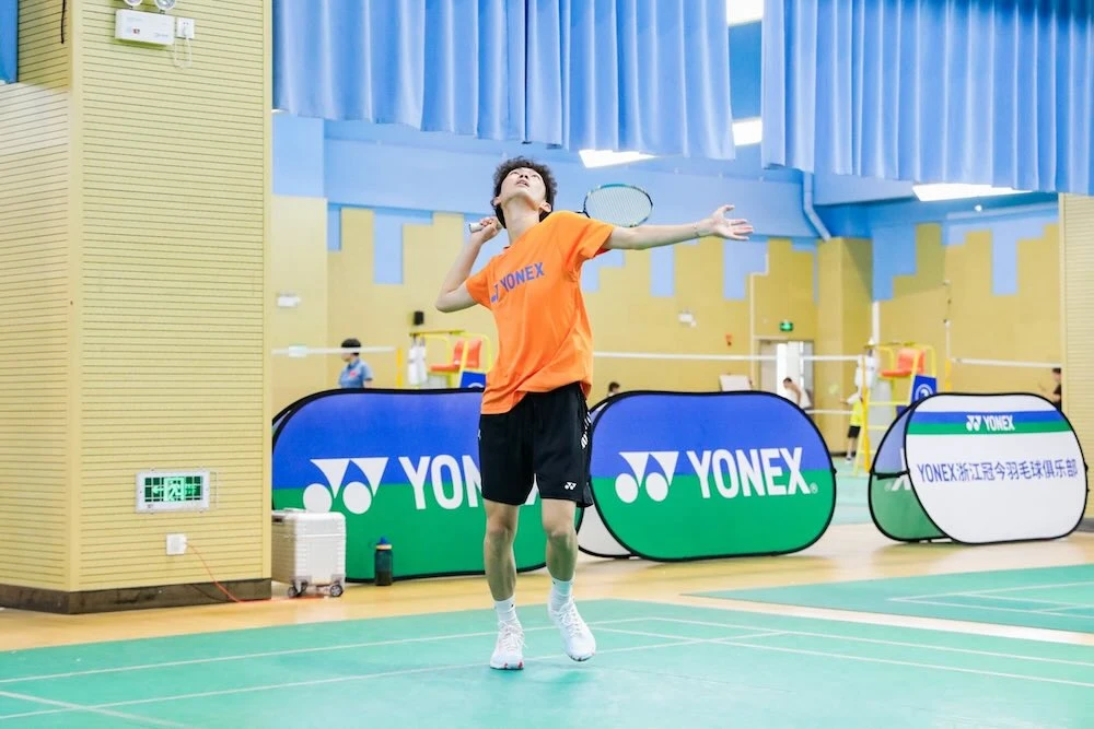badminton smash